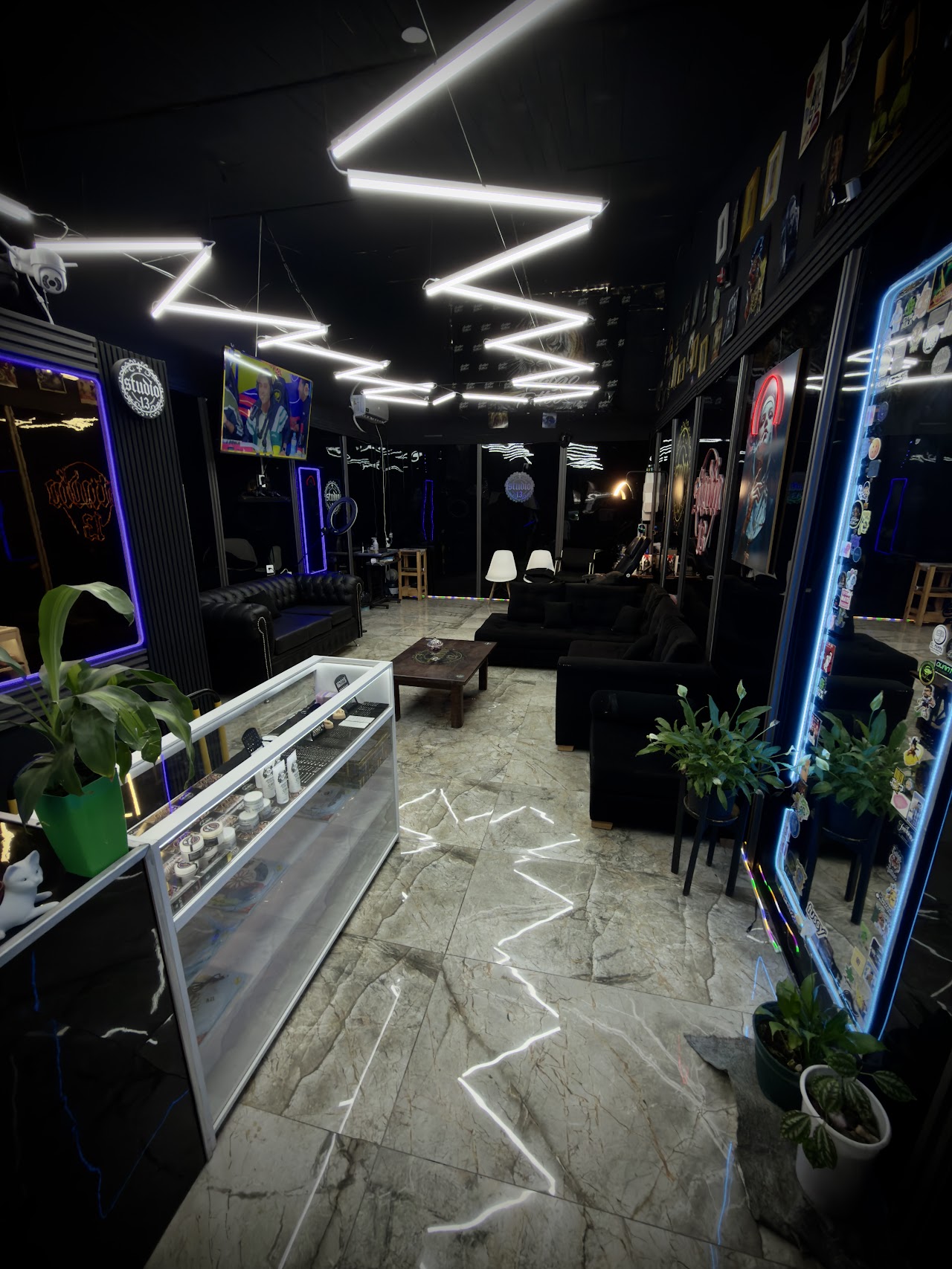 Studio 13 - interior del estudio