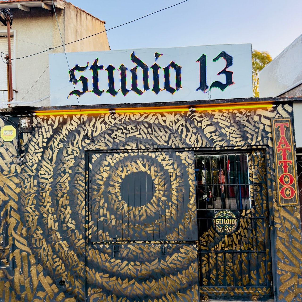 Studio 13 - fachada